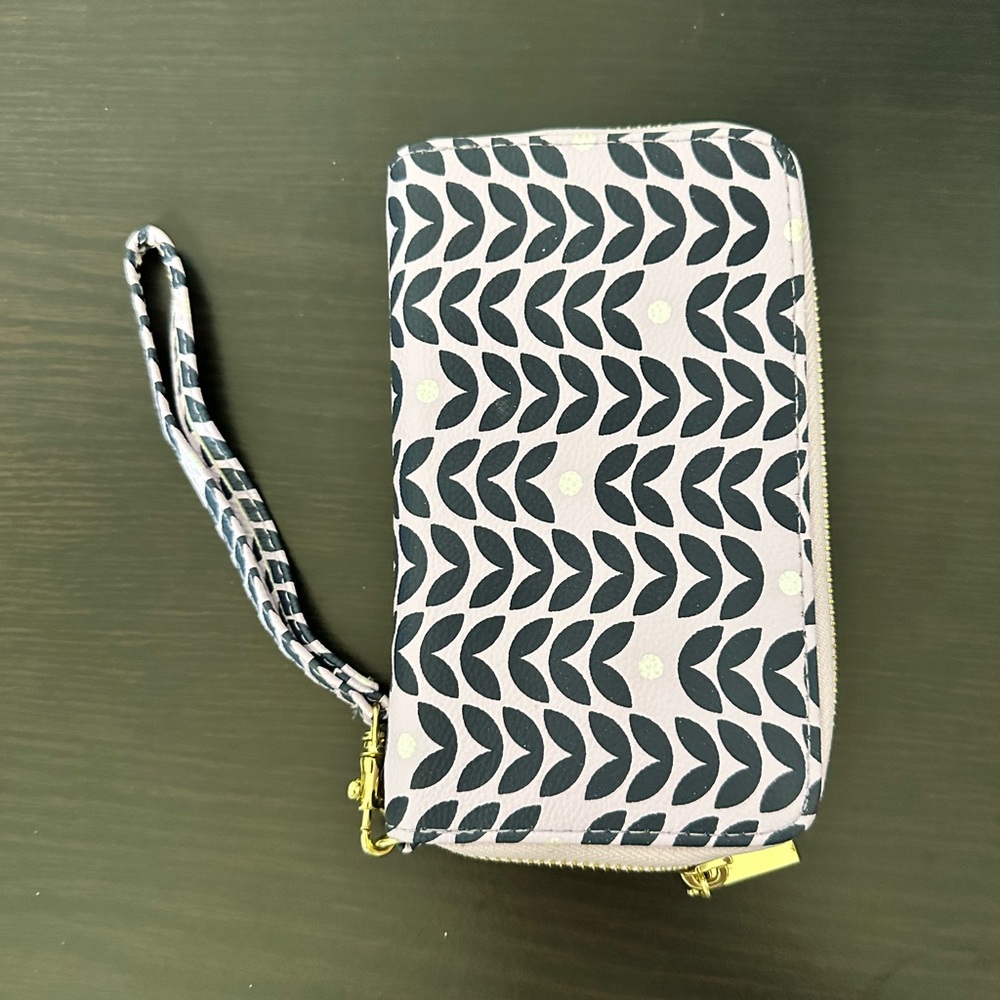 Lavender Patterned Wristlet